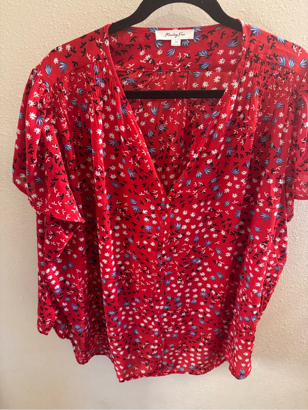 Monday Fun Red Floral V-Neck Button Front Blouse